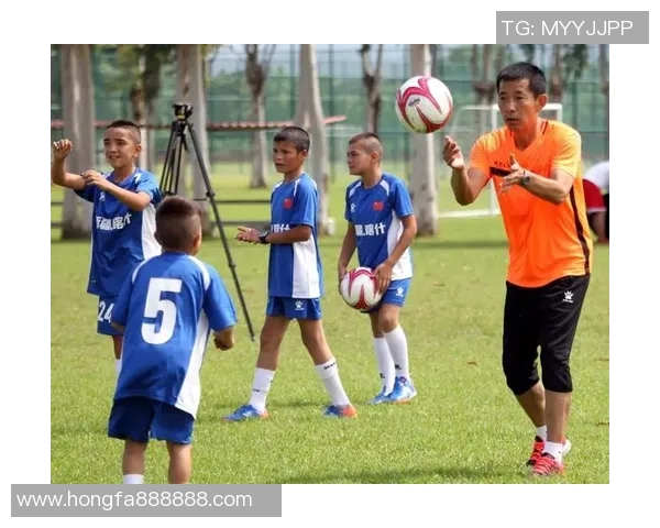 新疆足球明星法特的传奇之路与对家乡的热爱与贡献 新疆足球明星法特的传奇之路与对家乡的热爱与贡献