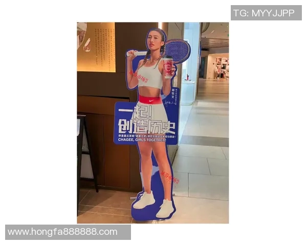 足球明星与女模的浪漫故事揭示了运动与时尚交汇的魅力与挑战 足球明星与女模的浪漫故事揭示了运动与时尚交汇的魅力与挑战